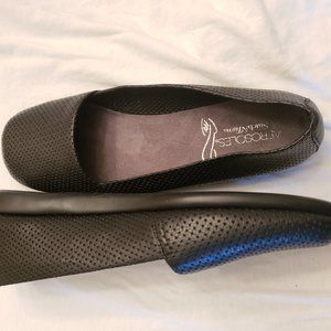 Aerosoles Size 12 M Black Perforated Leather Mr Softee Flat Slip On Loafer NIB